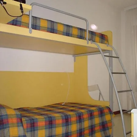 Apartment- Lisa 3 *