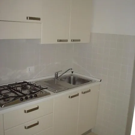 Apartment Apartment- Lisa 3